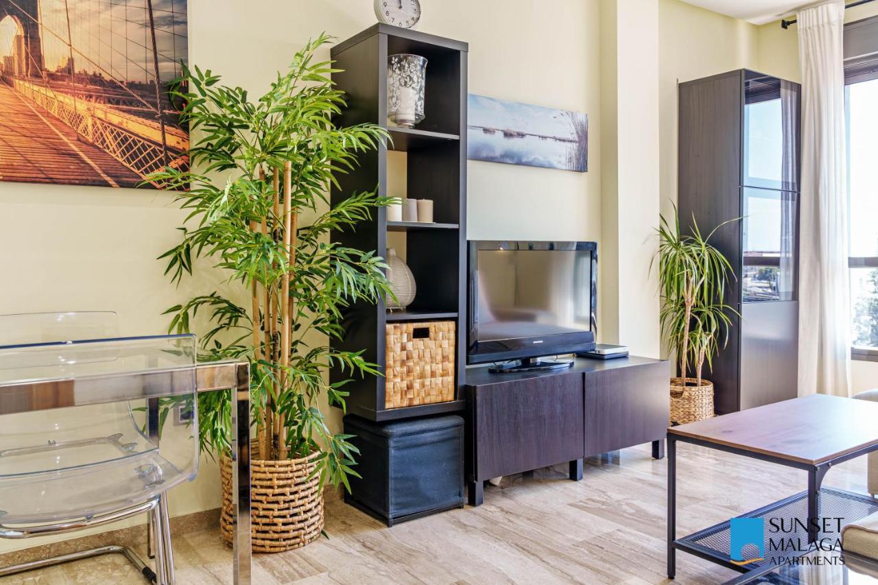 Sea Views & Parking - Soho Cozy Apartment Малага Екстер'єр фото